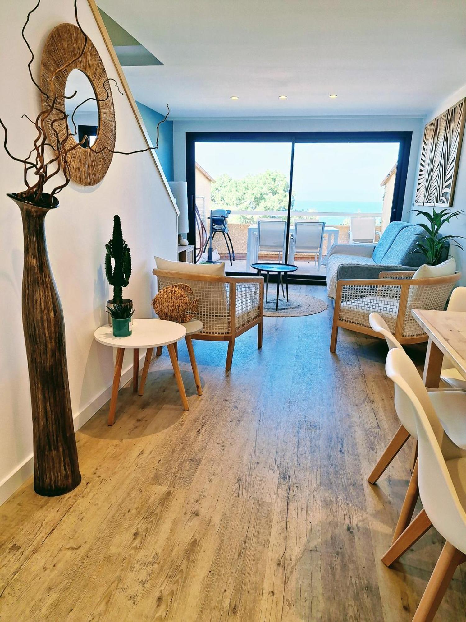 Superbe T3 Vue Sur Parking Prive Classe 3 Etoiles Appartement *